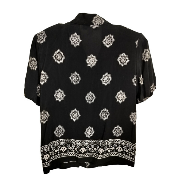 3203) Norton McNaughton Hawaiian Print Button Up Collar Short Sleeve Top Sized 8 - Picture 3 of 7